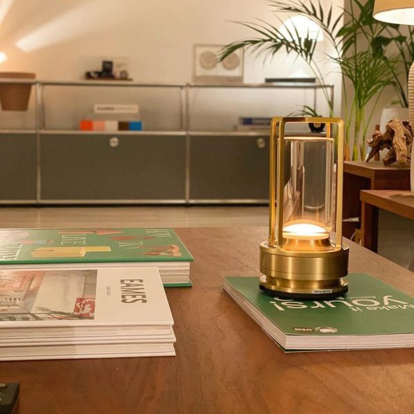 Aura Gleam Table Lamp - Image 18