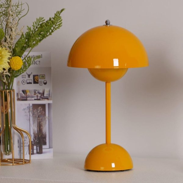 Flowerpot Charging Table Lamp - Image 3