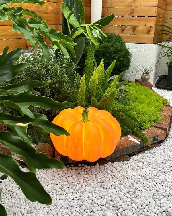 Pumpkin Table Lamp - Image 18